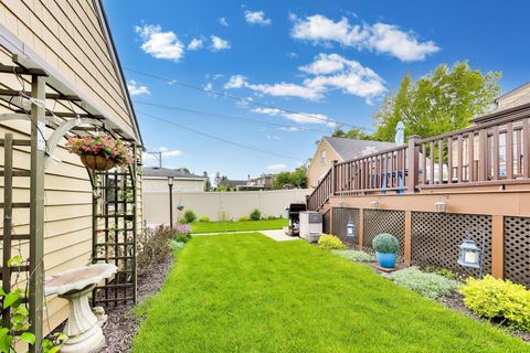 Tiny photo for 7347 N Overhill Avenue, Chicago, IL 60631 (MLS # 12648552)