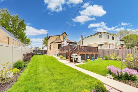 Tiny photo for 7347 N Overhill Avenue, Chicago, IL 60631 (MLS # 12648552)