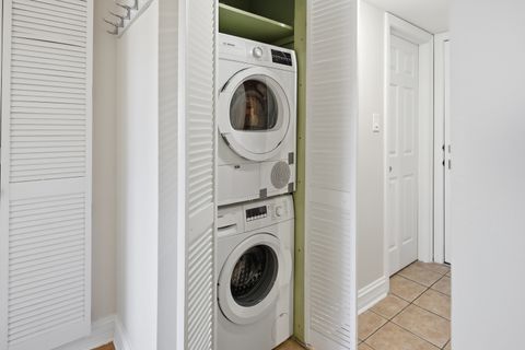 Tiny photo for 960 Beau Drive #303, Des Plaines, IL 60016 (MLS # 12474877)