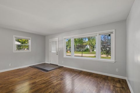 Tiny photo for 110 Delaware Street, Crystal Lake, IL 60014 (MLS # 12505907)