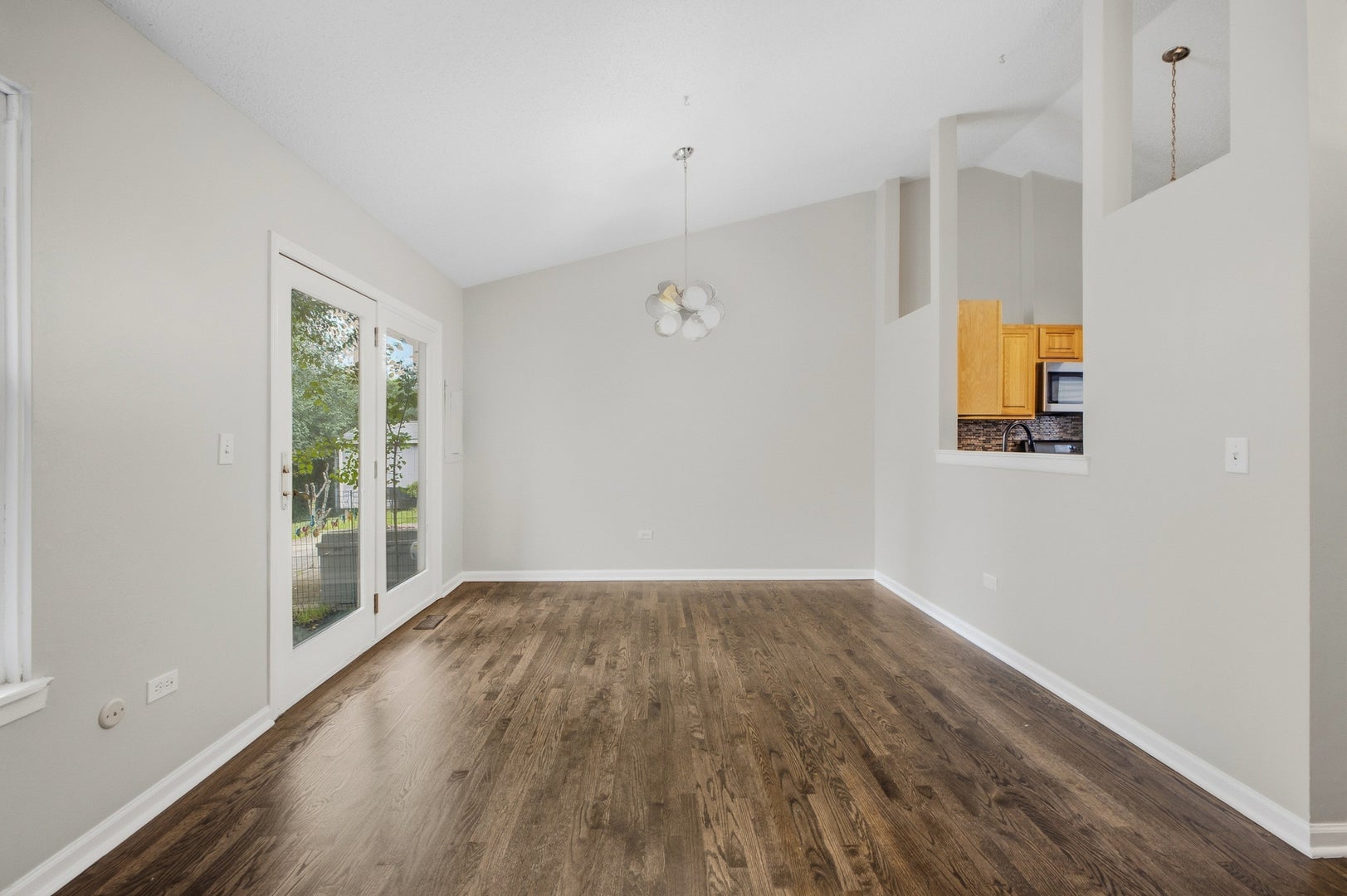 610 Lyon Court