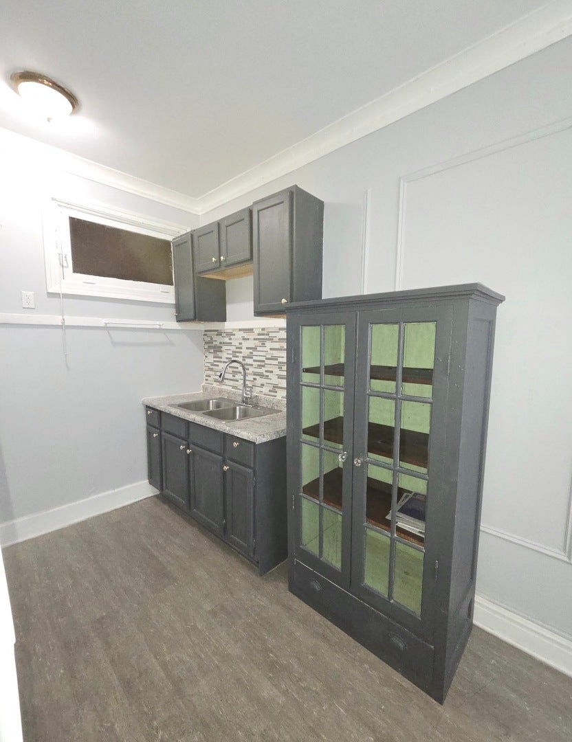 212 S 5th Avenue A3