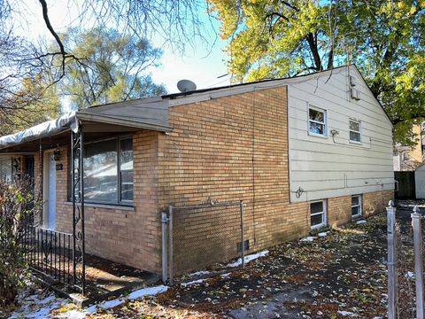 Tiny photo for 11554 S Peoria Street, Chicago, IL 60643 (MLS # 12518694)