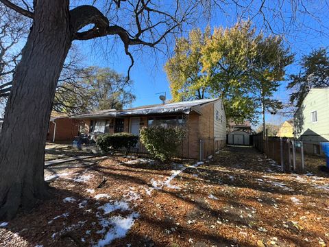 Tiny photo for 11554 S Peoria Street, Chicago, IL 60643 (MLS # 12518694)