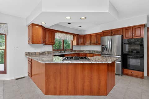 Tiny photo for 0N462 Arbor Court, Winfield, IL 60190 (MLS # 12702677)
