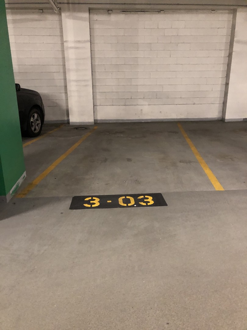 130 N Garland Court 3-03