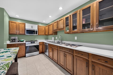 Tiny photo for 6 Cypress Square, Elgin, IL 60123 (MLS # 12775105)