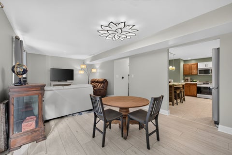 Tiny photo for 6 Cypress Square, Elgin, IL 60123 (MLS # 12775105)
