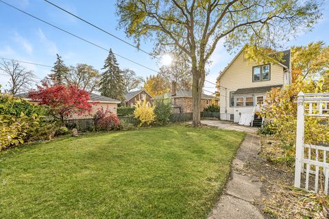 Tiny photo for 4005 Deyo Avenue, Brookfield, IL 60513 (MLS # 12513488)