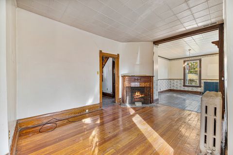 Tiny photo for 4005 Deyo Avenue, Brookfield, IL 60513 (MLS # 12513488)