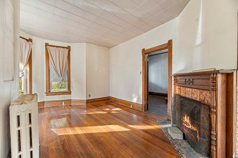 Tiny photo for 4005 Deyo Avenue, Brookfield, IL 60513 (MLS # 12513488)