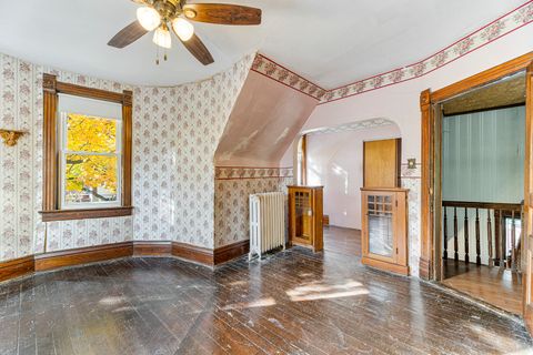 Tiny photo for 4005 Deyo Avenue, Brookfield, IL 60513 (MLS # 12513488)