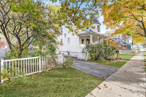 Tiny photo for 4005 Deyo Avenue, Brookfield, IL 60513 (MLS # 12513488)