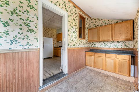 Tiny photo for 4005 Deyo Avenue, Brookfield, IL 60513 (MLS # 12513488)