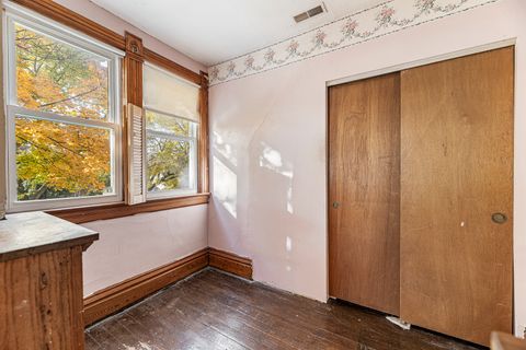 Tiny photo for 4005 Deyo Avenue, Brookfield, IL 60513 (MLS # 12513488)