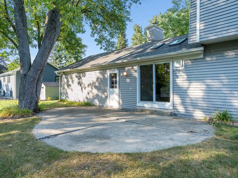 Tiny photo for 25w303 Gunston Avenue, Naperville, IL 60540 (MLS # 12471252)