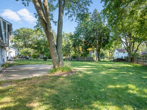 Tiny photo for 25w303 Gunston Avenue, Naperville, IL 60540 (MLS # 12471252)