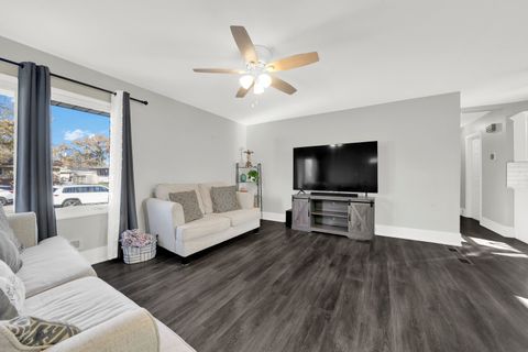 Tiny photo for 19 Mohawk Drive, Thornton, IL 60476 (MLS # 12662646)