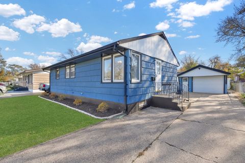 Photo of 19 Mohawk Drive, Thornton, IL 60476 (MLS # 12662646)