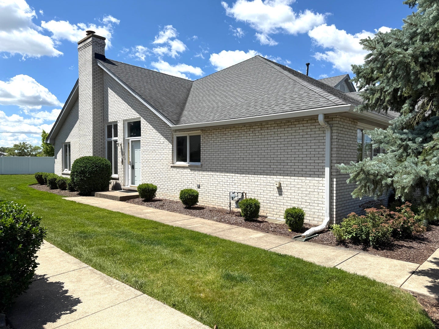 8821 Bluebird Drive