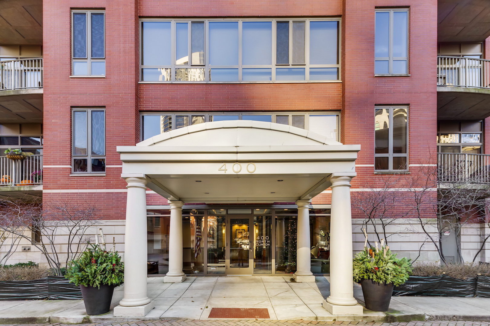 400 N Clinton Street 601