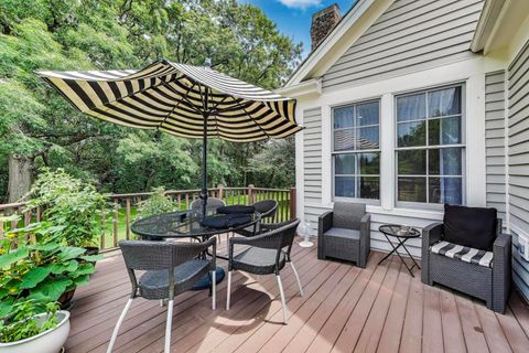Tiny photo for 95 S Canterbury Court, Lake Forest, IL 60045 (MLS # 12488575)