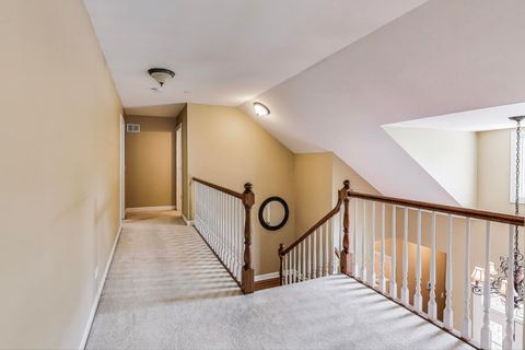 Tiny photo for 95 S Canterbury Court, Lake Forest, IL 60045 (MLS # 12488575)