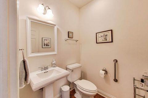 Tiny photo for 95 S Canterbury Court, Lake Forest, IL 60045 (MLS # 12488575)