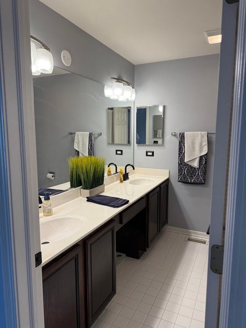 Tiny photo for 7974 Hedgewood Drive, Darien, IL 60561 (MLS # 12714204)