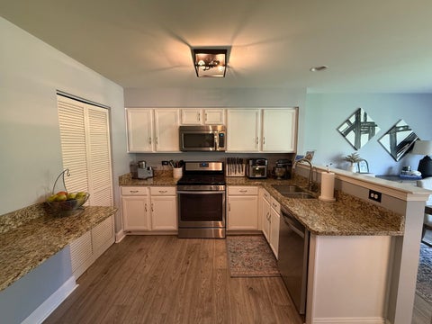 Tiny photo for 7974 Hedgewood Drive, Darien, IL 60561 (MLS # 12714204)