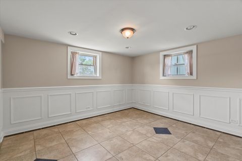 Tiny photo for 8436 Moody Avenue, Burbank, IL 60459 (MLS # 12479622)