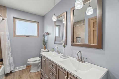 Tiny photo for 8436 Moody Avenue, Burbank, IL 60459 (MLS # 12479622)