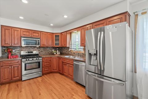 Tiny photo for 8436 Moody Avenue, Burbank, IL 60459 (MLS # 12479622)