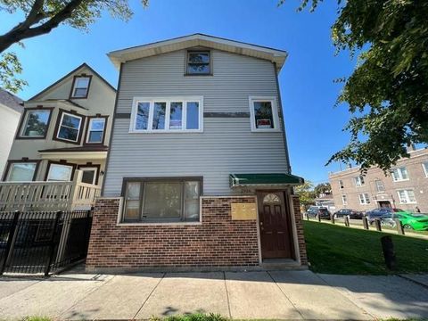 2956 N Hamlin Avenue 2R Chicago IL 60618