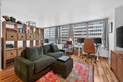 Tiny photo for 3550 N Lake Shore Drive #1925, Chicago, IL 60657 (MLS # 12762029)