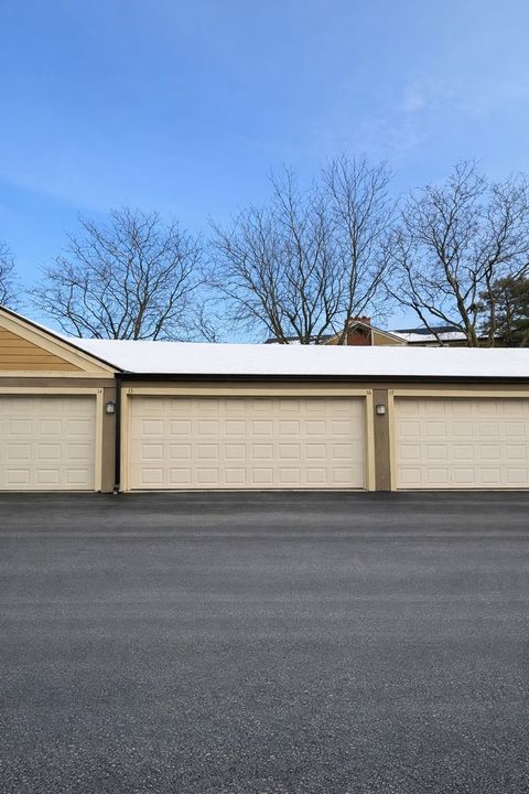 122 Glengarry Drive G15-16 Bloomingdale IL 60108