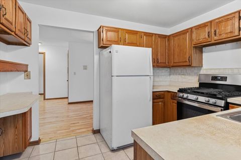 Tiny photo for 2337 Worthing Drive #102A, Naperville, IL 60565 (MLS # 12523761)