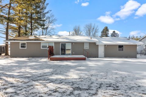 Tiny photo for 304 S State Street, Poplar Grove, IL 61065 (MLS # 12554589)