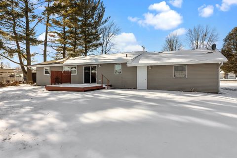 Tiny photo for 304 S State Street, Poplar Grove, IL 61065 (MLS # 12554589)