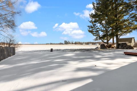 Tiny photo for 304 S State Street, Poplar Grove, IL 61065 (MLS # 12554589)