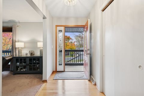 Tiny photo for 4 Summit Street, East Dundee, IL 60118 (MLS # 12510870)