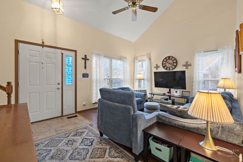 Tiny photo for 2321 Aspen Drive, Woodstock, IL 60098 (MLS # 12572968)