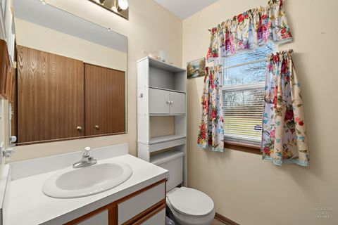 Tiny photo for 2321 Aspen Drive, Woodstock, IL 60098 (MLS # 12572968)