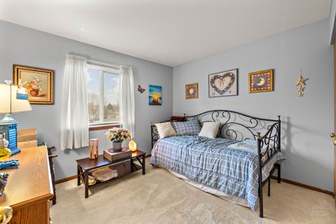 Tiny photo for 2321 Aspen Drive, Woodstock, IL 60098 (MLS # 12572968)