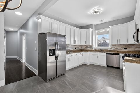 Tiny photo for 4646 S PRAIRIE Avenue #2S, Chicago, IL 60653 (MLS # 12622482)