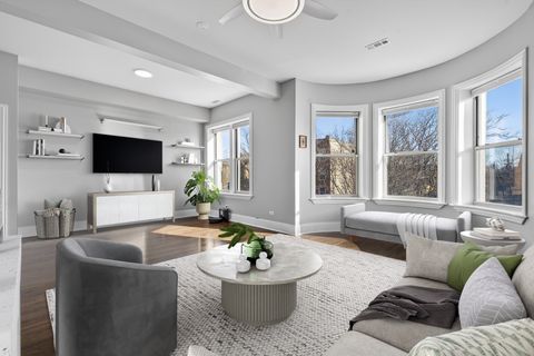 Tiny photo for 4646 S PRAIRIE Avenue #2S, Chicago, IL 60653 (MLS # 12622482)