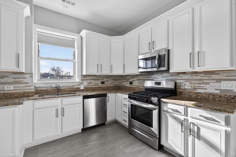 Tiny photo for 4646 S PRAIRIE Avenue #2S, Chicago, IL 60653 (MLS # 12622482)