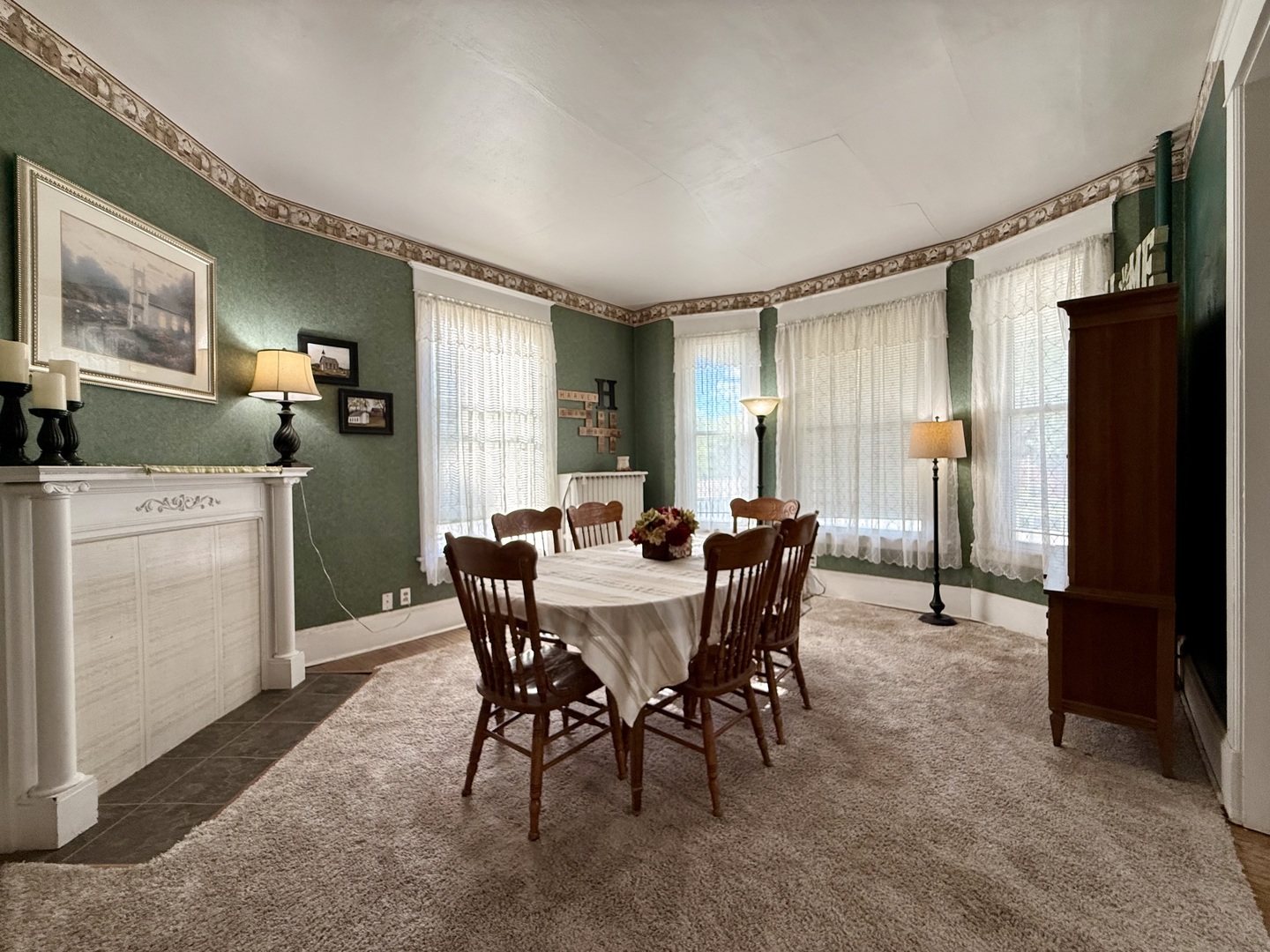 222 W Main Street
