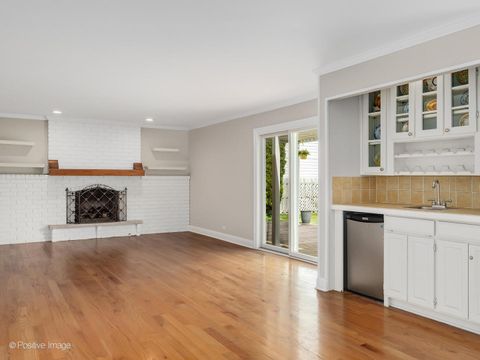 Tiny photo for 707 Jefferson Street, Hinsdale, IL 60521 (MLS # 12615721)