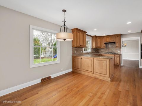 Tiny photo for 707 Jefferson Street, Hinsdale, IL 60521 (MLS # 12615721)